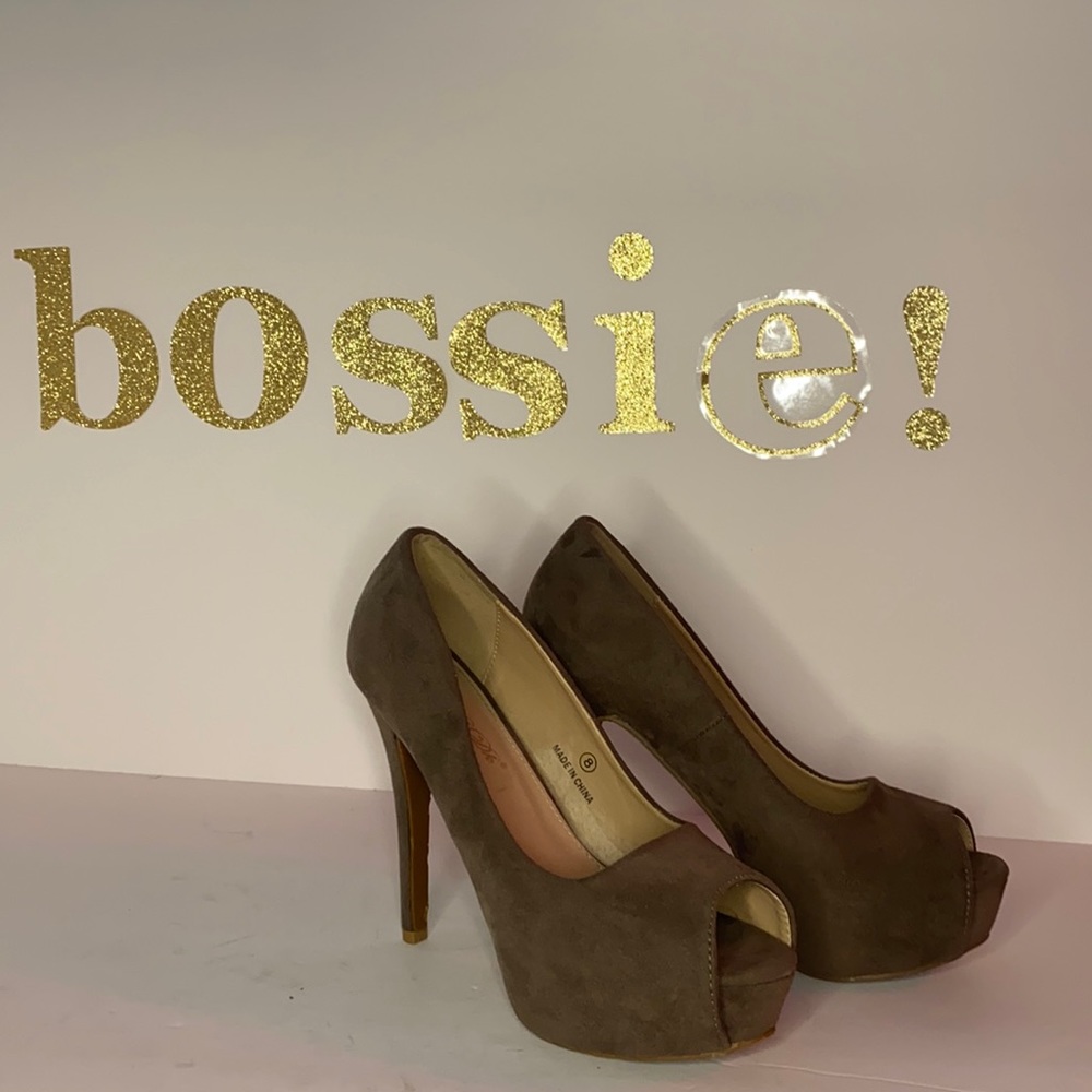 COPY - 👠Beautiful 5 in. faux suede peep toe pumps👠